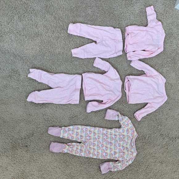 Newborn girl bundle- Monica and Andy, Little Sleepies - Picture 4 of 4